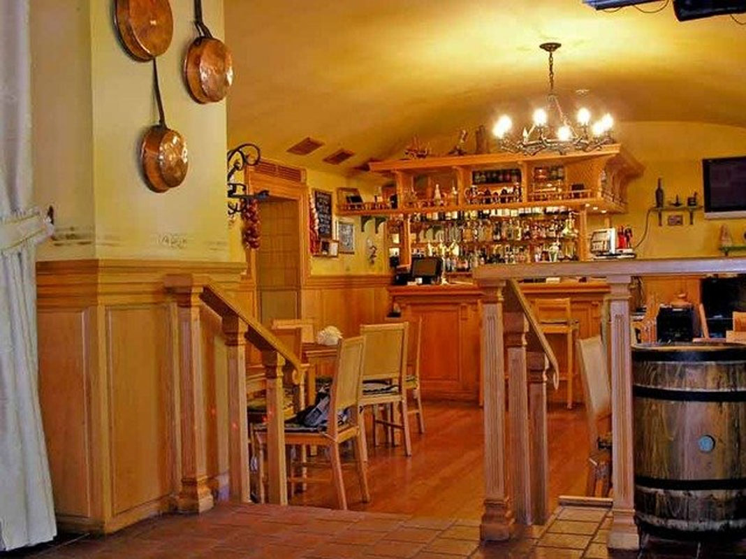 Основной зал — Ресторан Генацвале