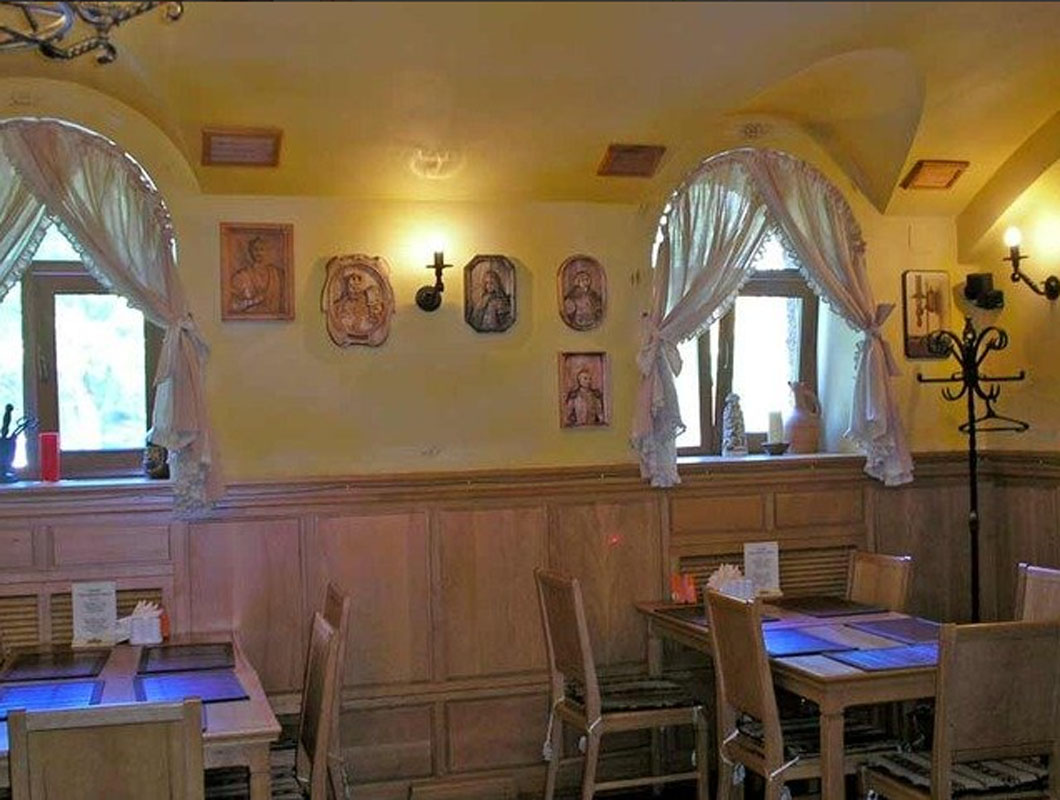 Основной зал — Ресторан Генацвале