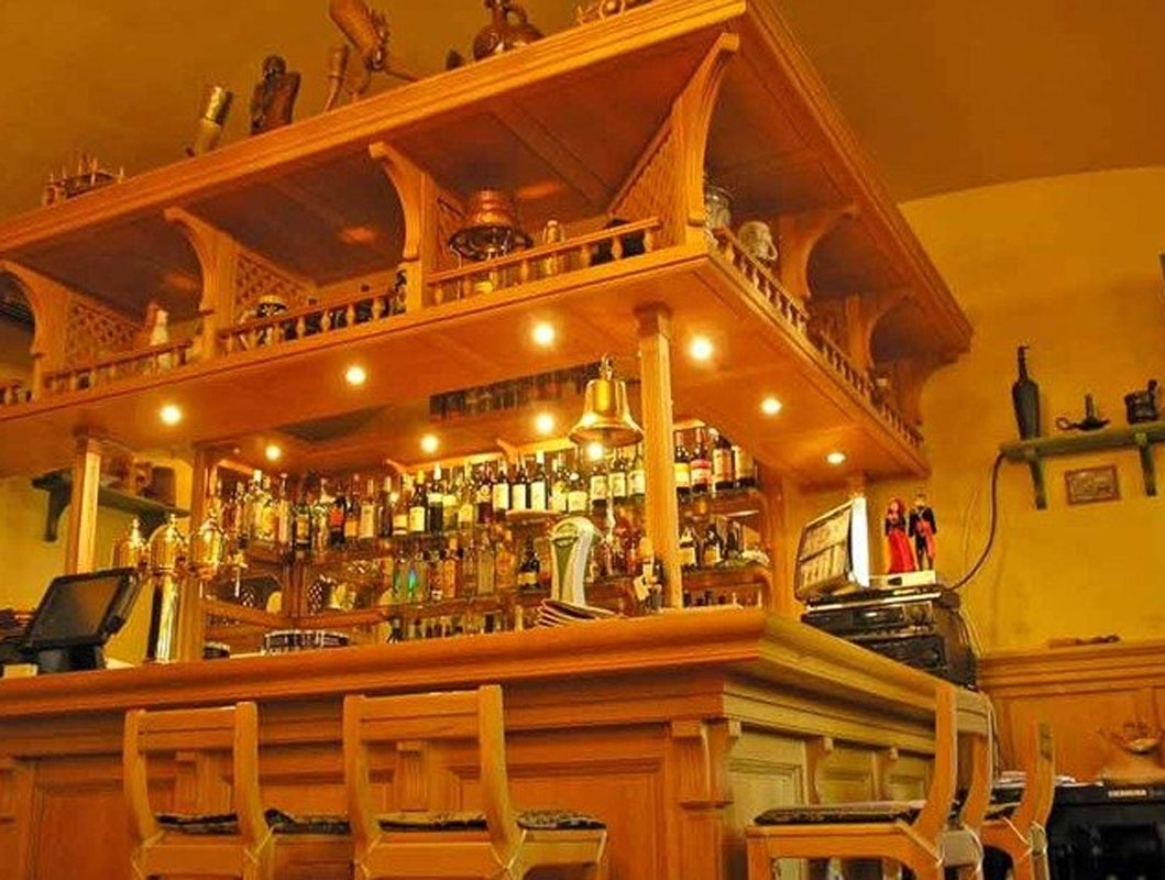 Основной зал — Ресторан Генацвале