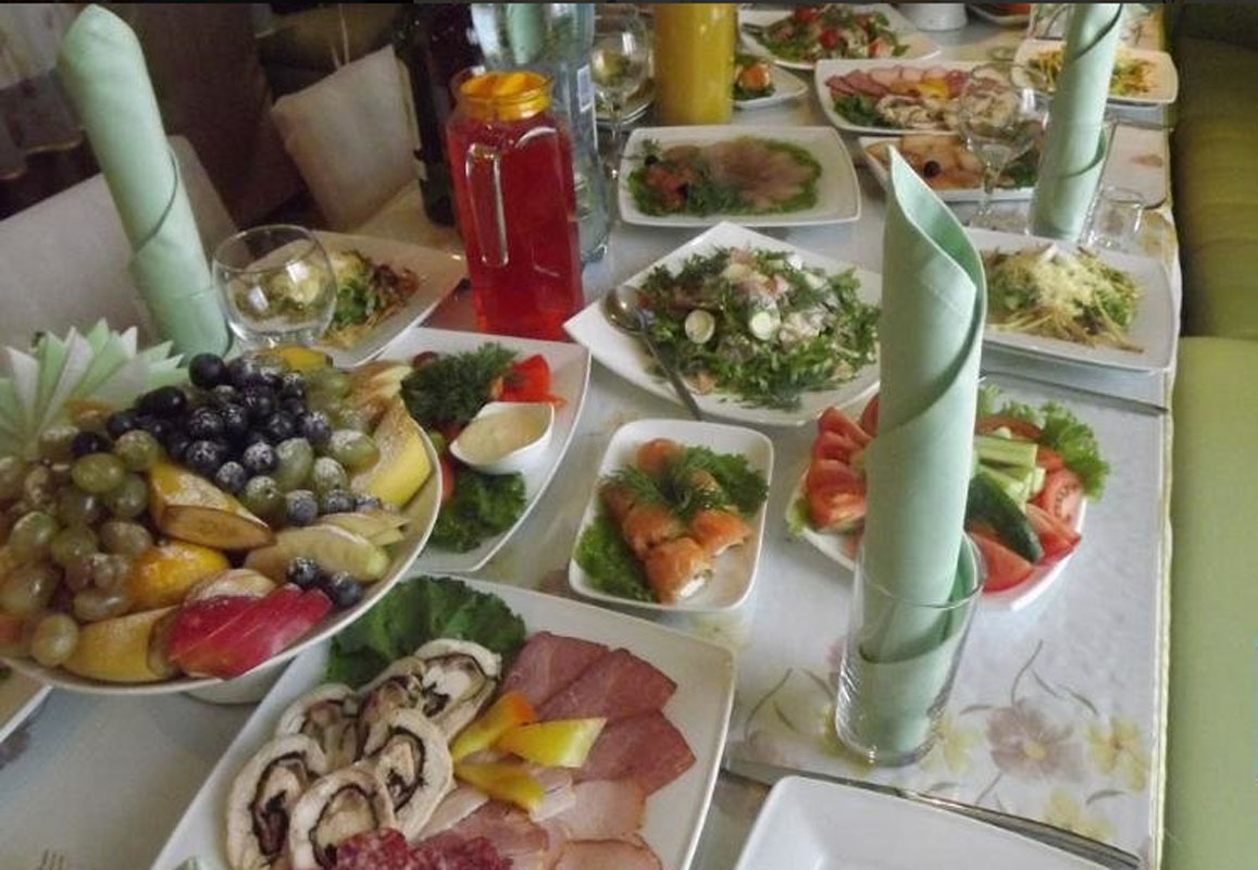 Основной зал — Кафе People