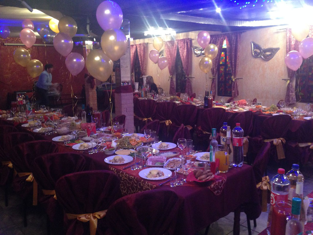 Основной зал — Кафе бар Таверна