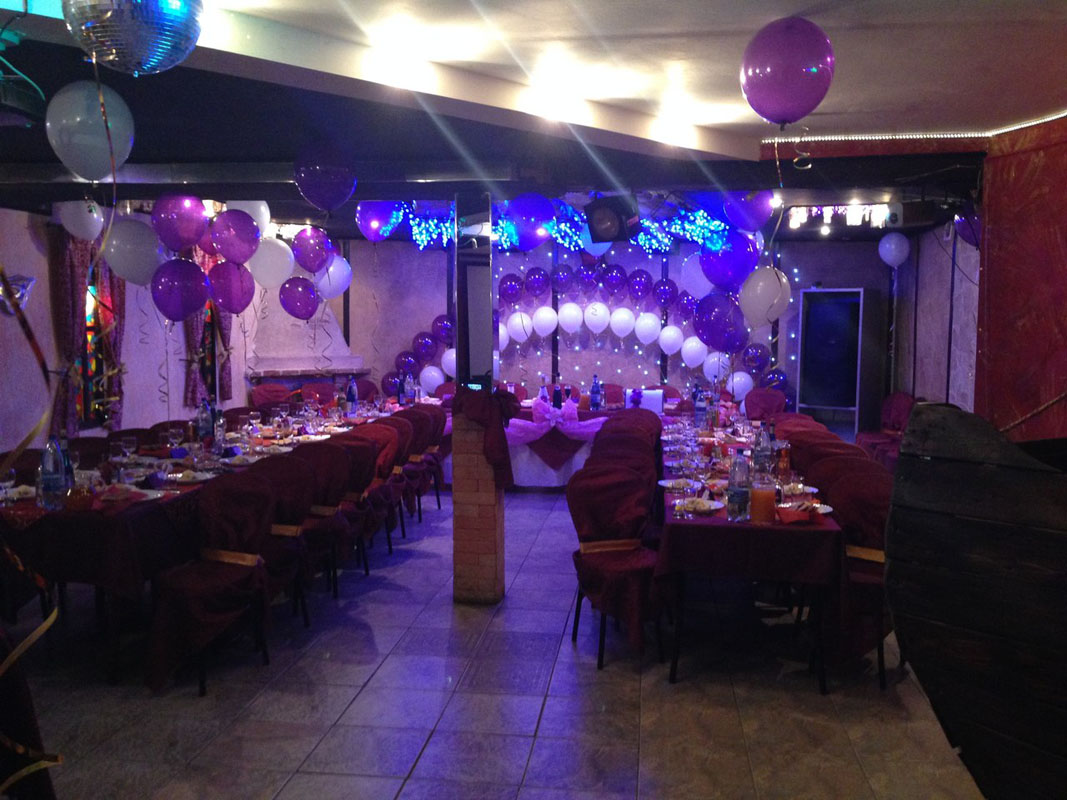 Основной зал — Кафе бар Таверна