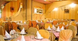 Основной зал — интерьер зала