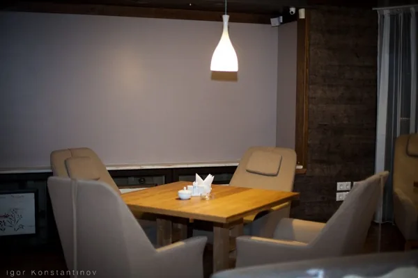 Основной зал