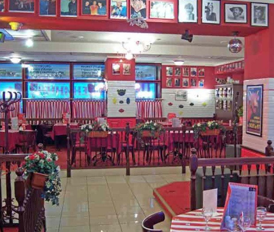 Основной зал