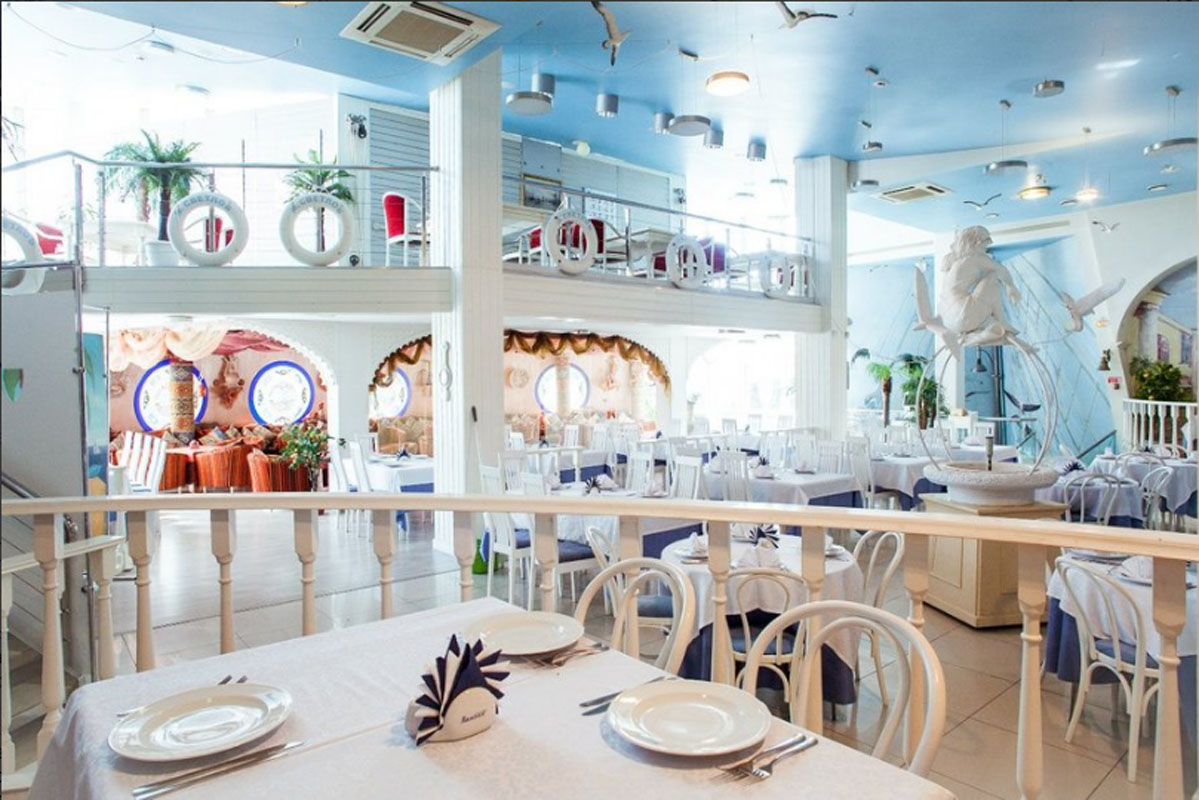 Основной зал — Причал