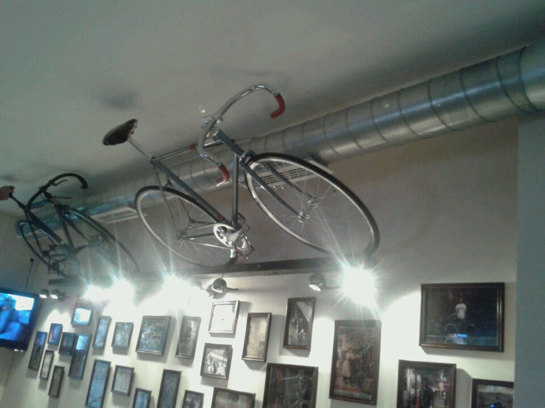 Основной зал — Кулбайкс Бар