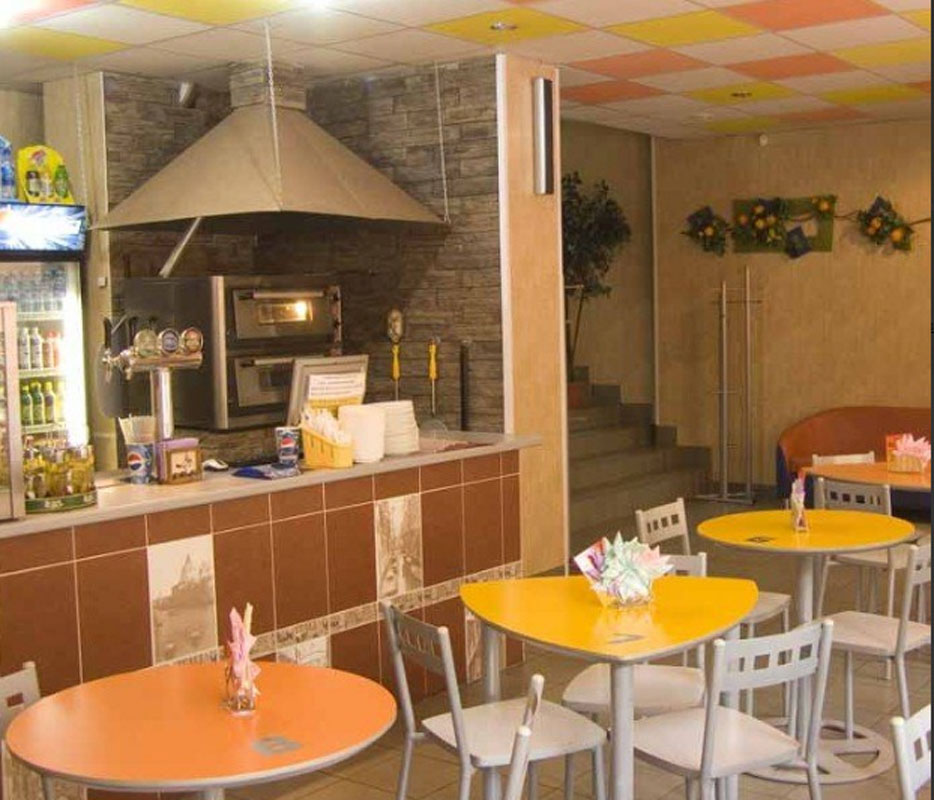 Основной зал — Пиццерия Тутти-Фрутти