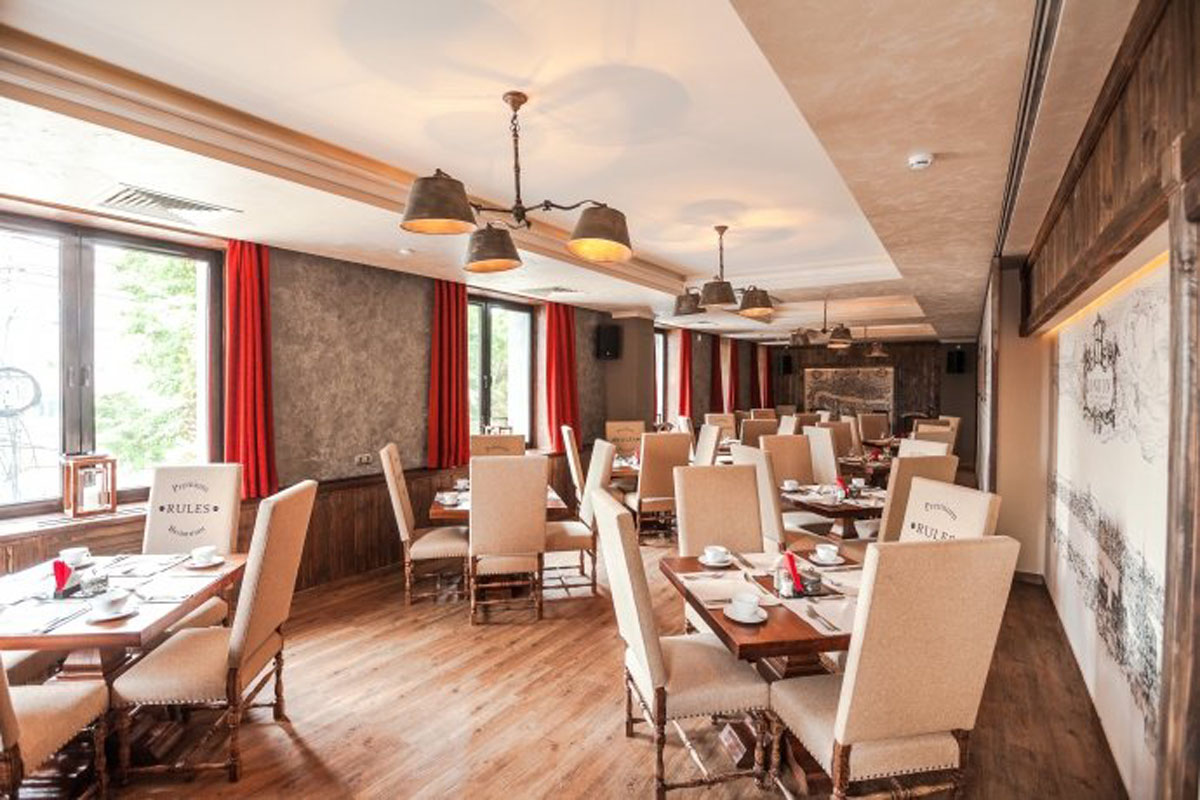 Основной зал — The Rules премиум-ресторан