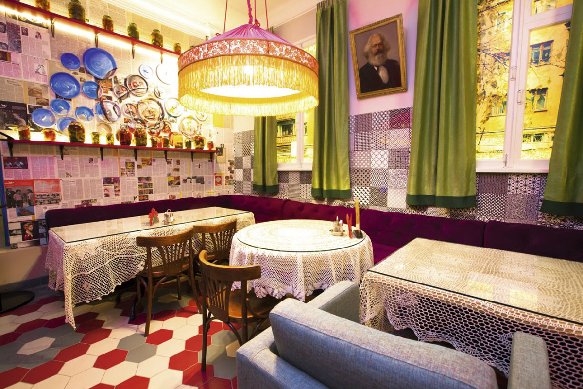 Основной зал