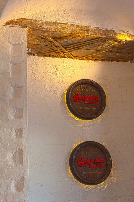 Основной зал — Будвайз бар