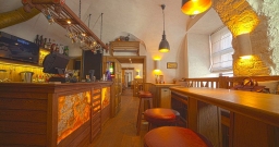 Основной зал