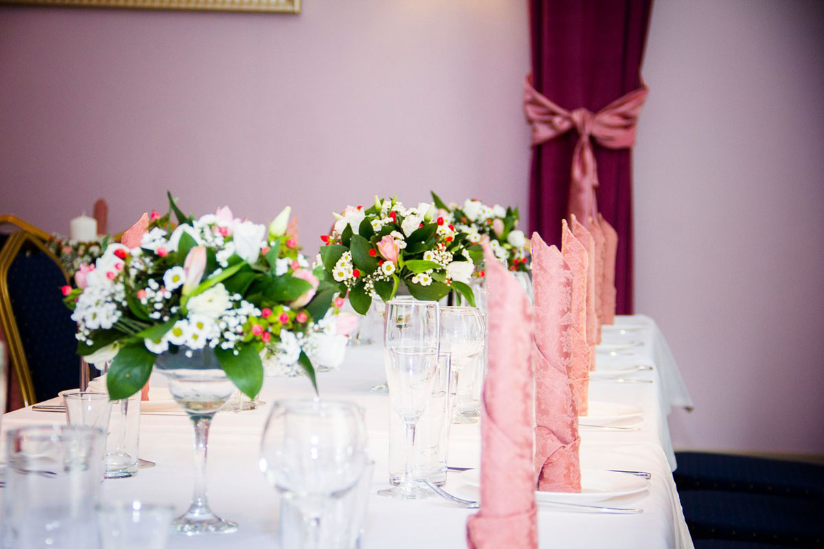 Основной зал — Банкетный зал Фамилия