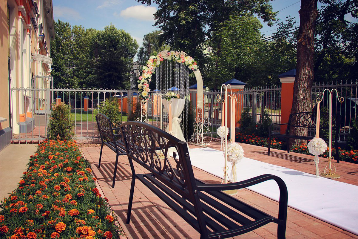 Основной зал — Банкетный зал Фамилия