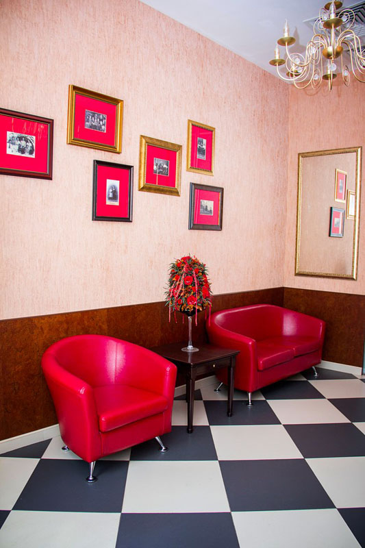 Основной зал — Банкетный зал Фамилия