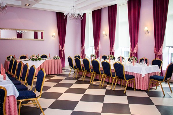 Банкетный зал Банкетный зал Фамилия