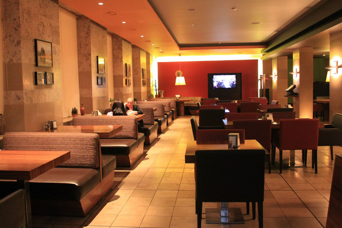 Основной зал — Кафе Кактус