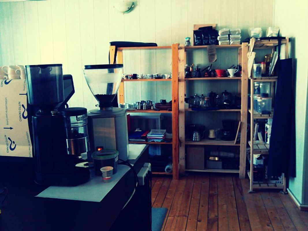 Основной зал — Буна Буна