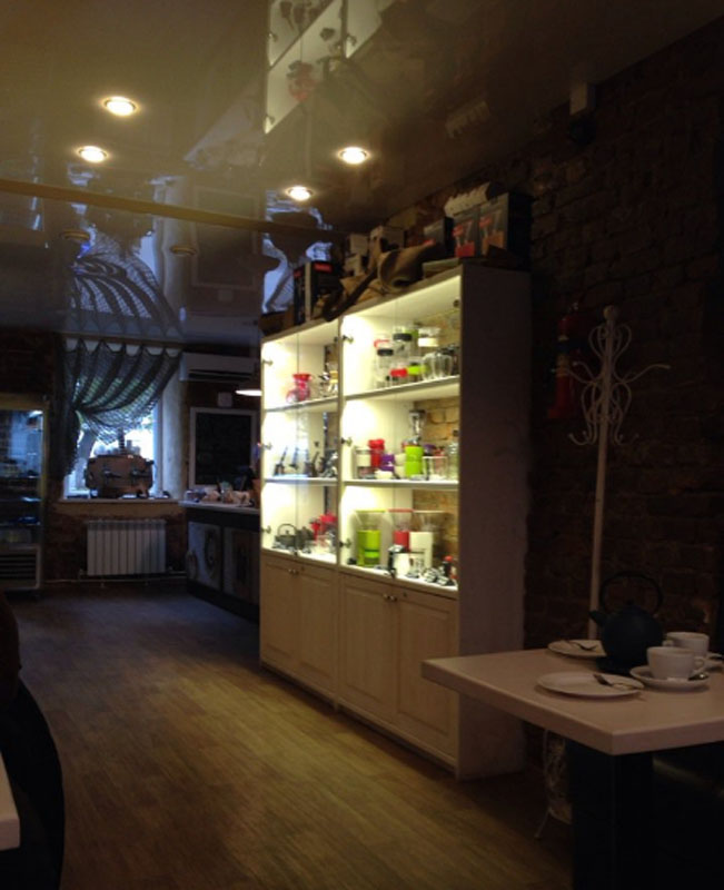 Основной зал — Буна Буна