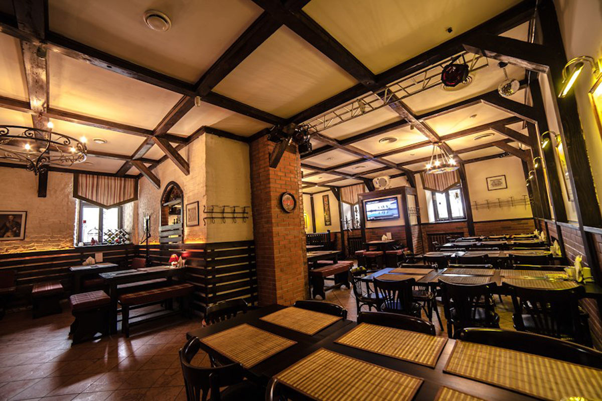 Основной зал — Бар Суворовъ