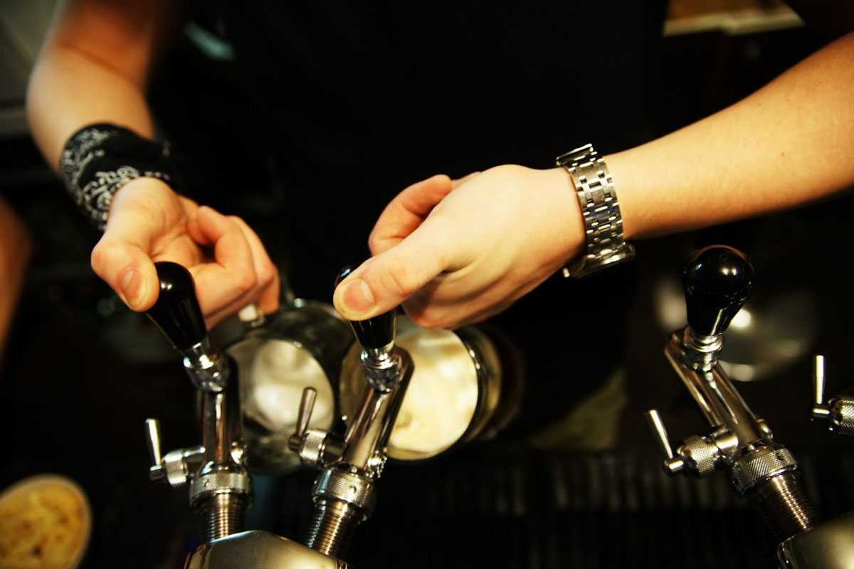 Основной зал — Бар Пинта