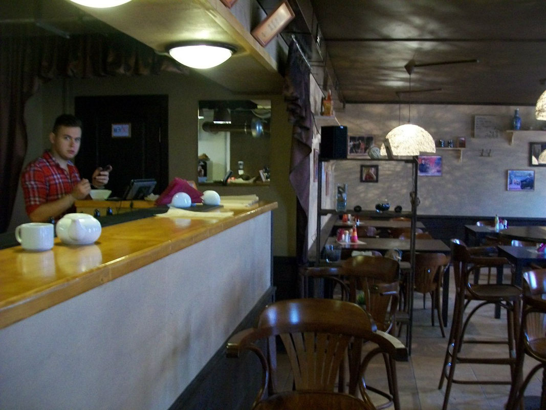 Основной зал — Паб Вкус и цвет