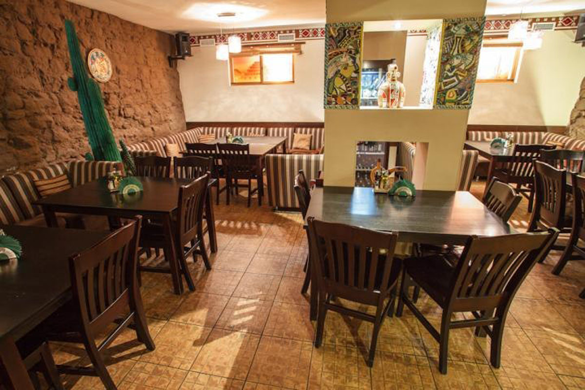 Основной зал — Кофейня Монкафе в Свободном переулке