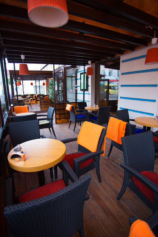 Основной зал — Кофейня Трэвелерс Кофи на Новоторжской улице