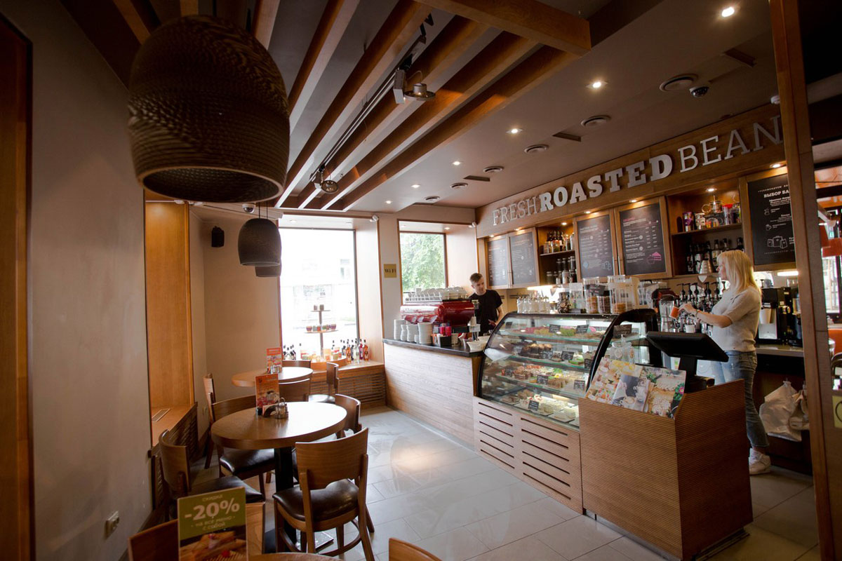 Основной зал — Кофейня Трэвелерс Кофи на Новоторжской улице