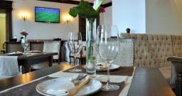 Основной зал — интерьер зала