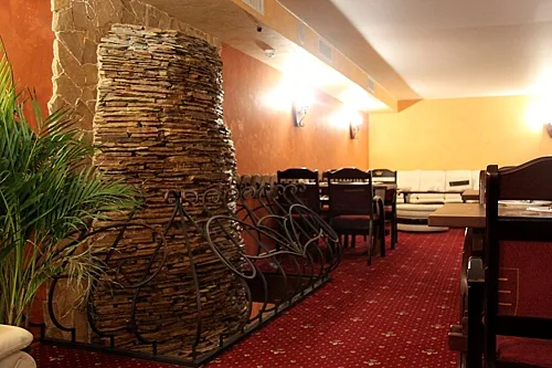 Пивной король — Кристалл палас, Тверь