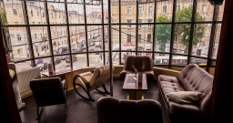 Основной зал — интерьер зала