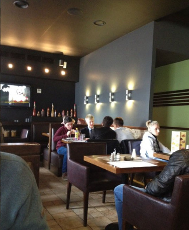 Основной зал — Ла Пиацца и Спорт