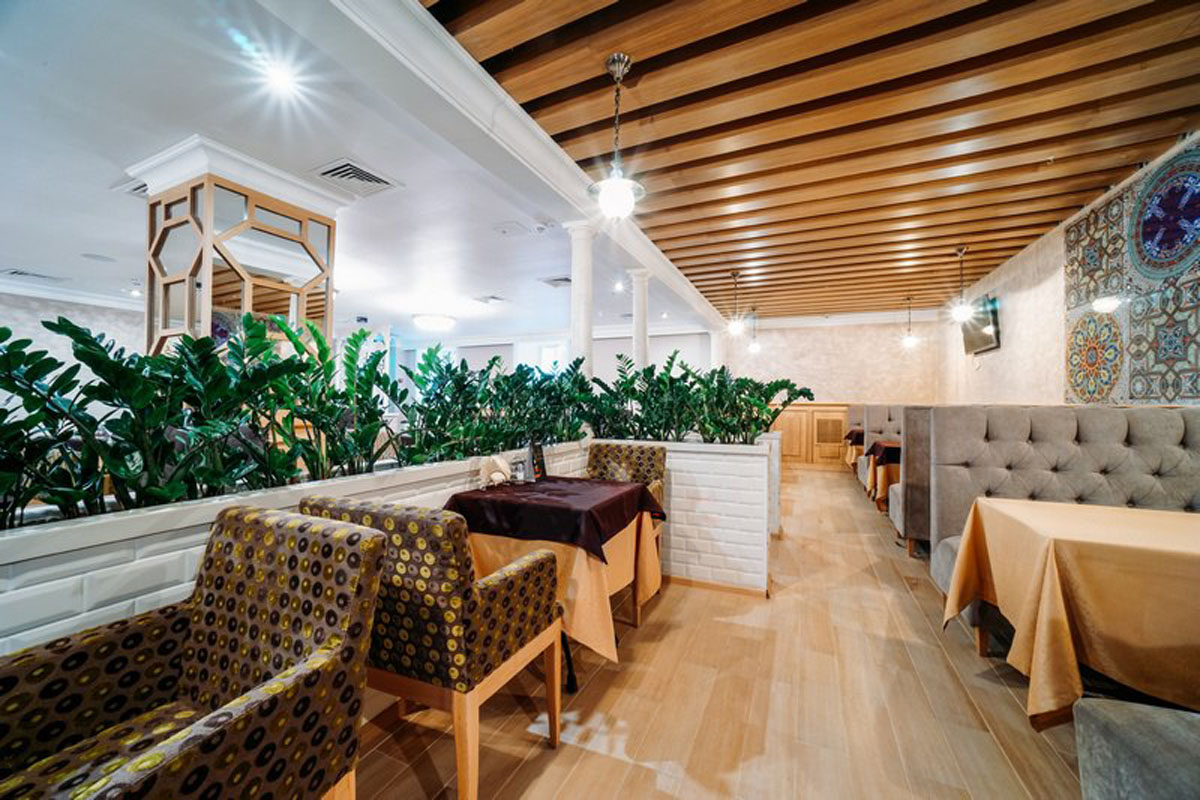 Основной зал — Ресторан Баклажан