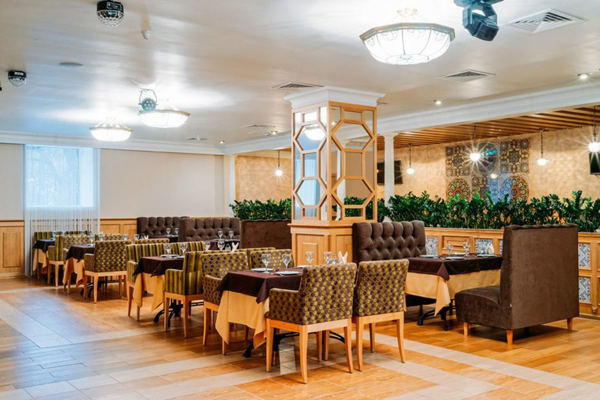 Основной зал — Ресторан Баклажан