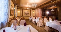 Основной зал