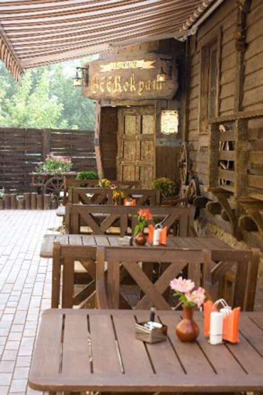 Основной зал — Пивной паб Beerократ на улице Трёхсвятская