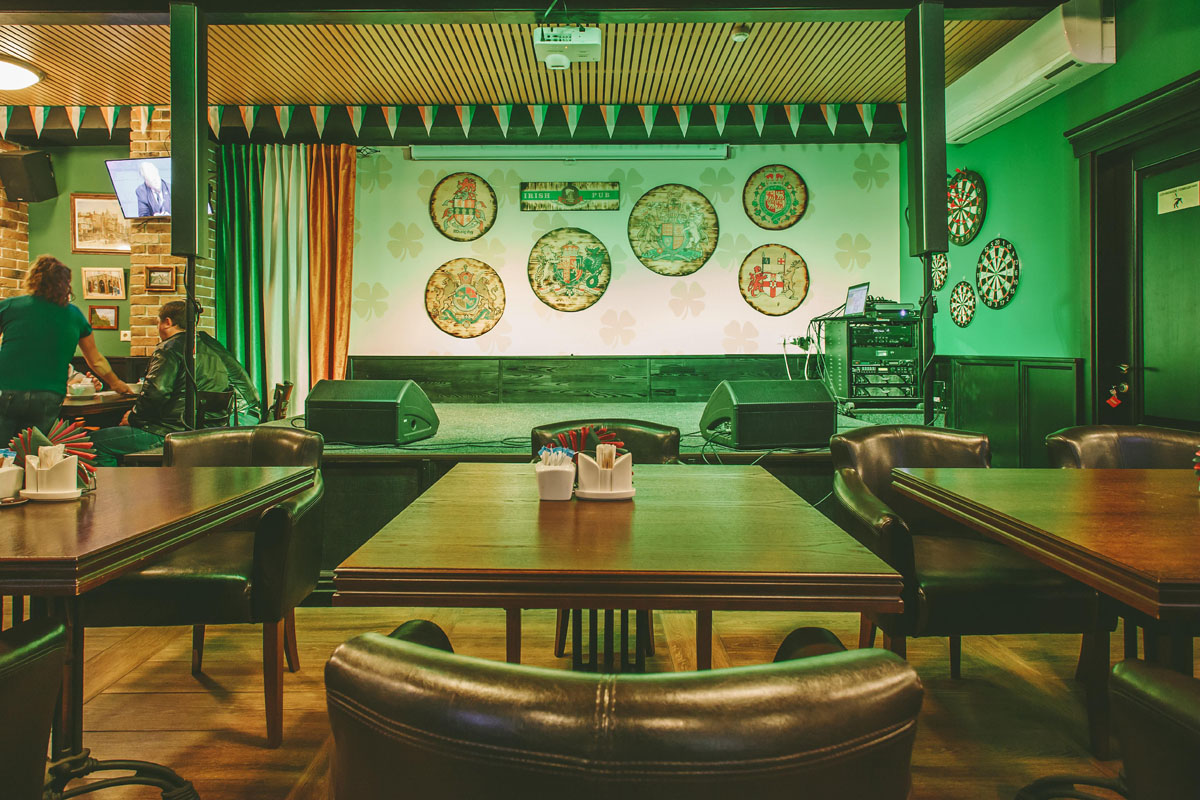Основной зал — Ириш паб