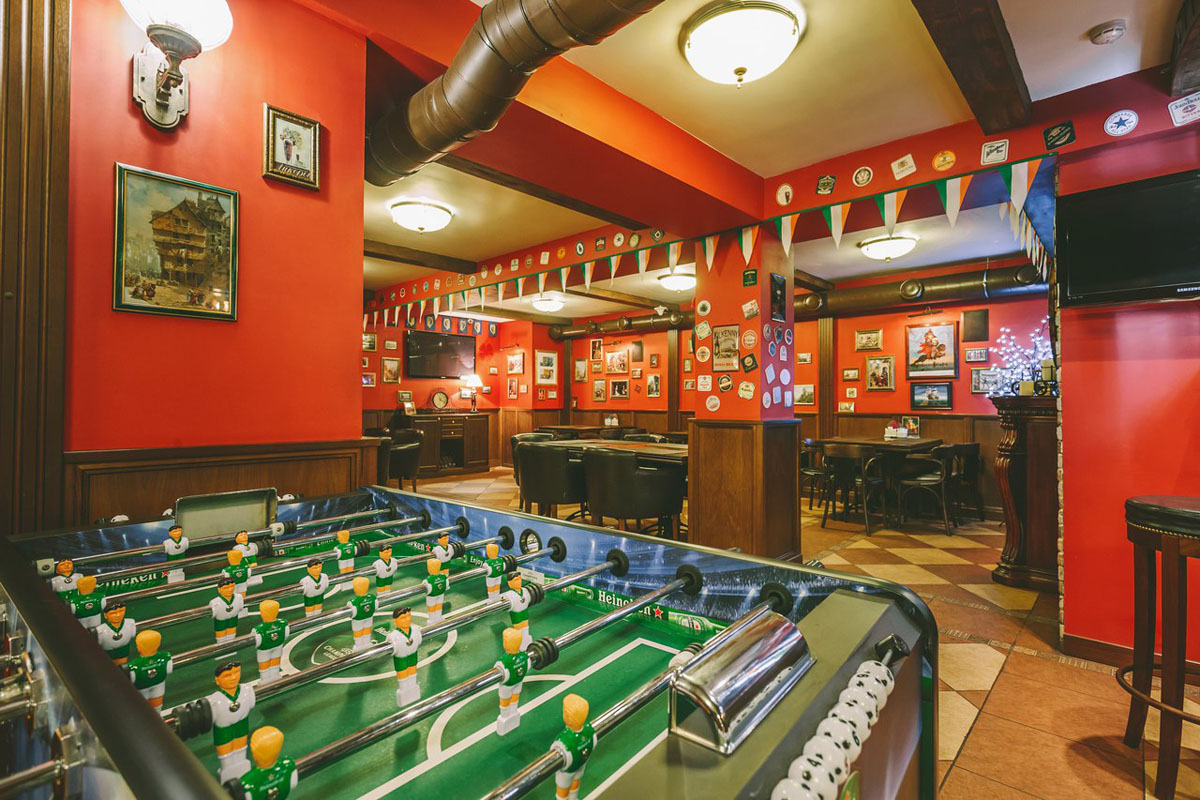 Основной зал — Ириш паб