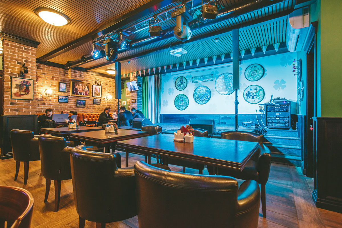 Основной зал — Ириш паб