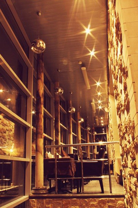 Основной зал — Элефант