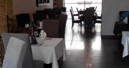 Основной зал — интерьер зала