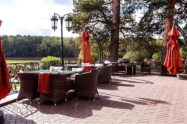 Прилегающая территория — Загородный клуб ЗаВидное, Москва