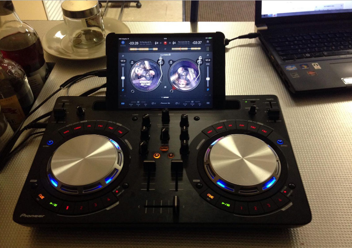 Основной зал — Темпо ди Каффе Эспрессо Бар