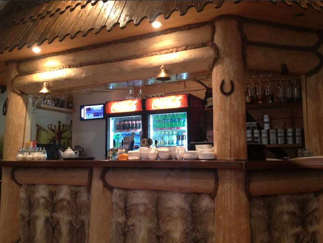 Основной зал — Трактир Ёлки