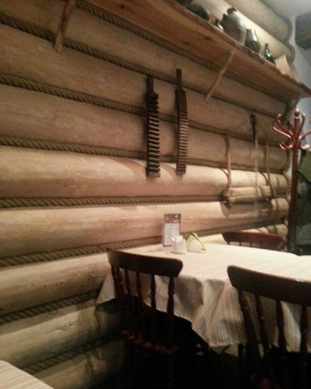 Основной зал — Трактир Ёлки