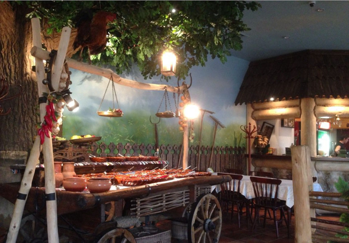 Основной зал — Трактир Ёлки