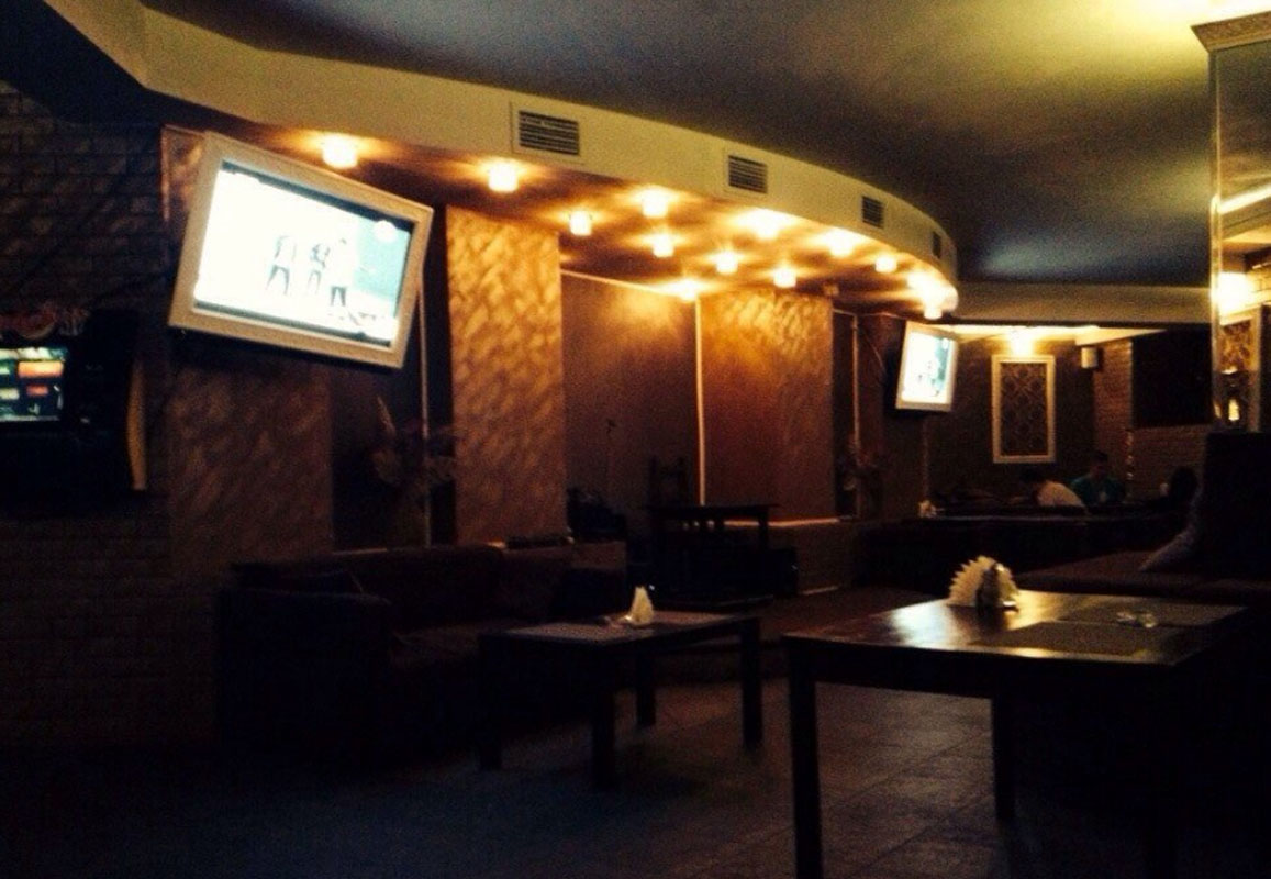 Основной зал — Друзья Джонни