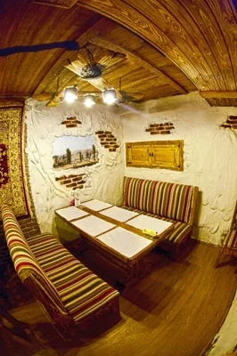 Основной зал