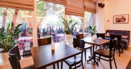 Основной зал — интерьер зала